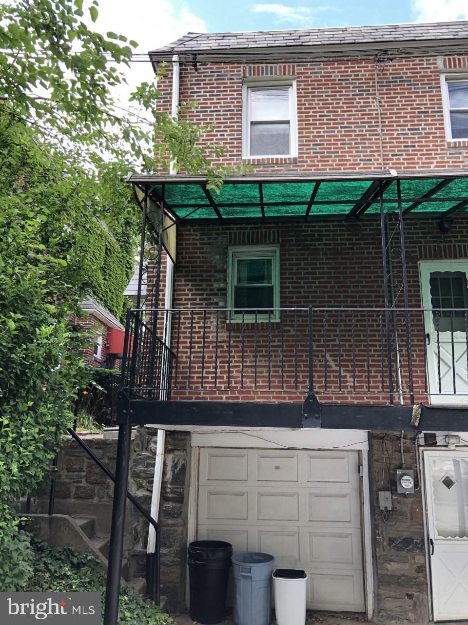 5706 Drexel Road Philadelphia, PA 19131 - Photo 5 of 20 Garage and covered deck
