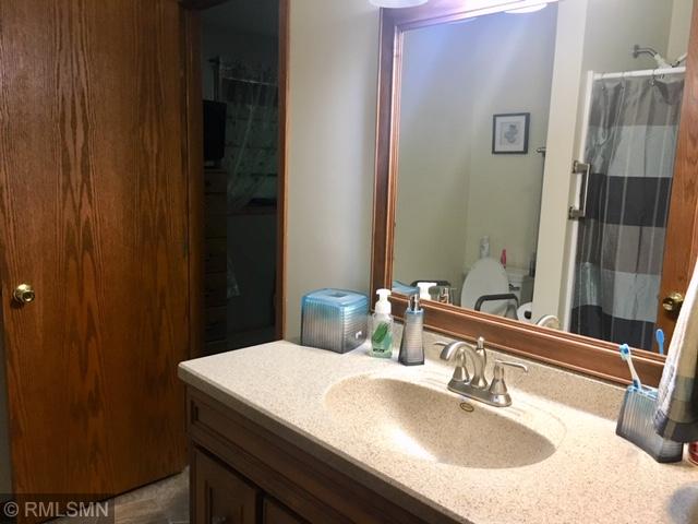 2019 Woodcrest Lane Southwest Rochester, MN 55902 - Photo 12 of 37