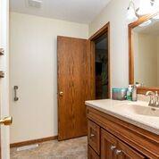 2019 Woodcrest Lane Southwest Rochester, MN 55902 - Photo 18 of 37