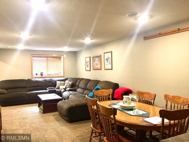 2019 Woodcrest Lane Southwest Rochester, MN 55902 - Photo 5 of 37