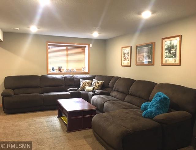 2019 Woodcrest Lane Southwest Rochester, MN 55902 - Photo 6 of 37