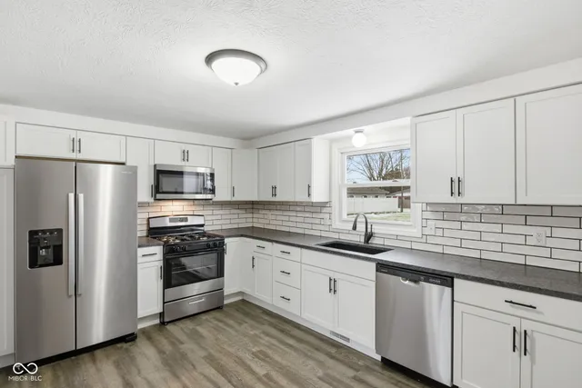 $259,000 | 824 Imy Lane, Anderson, IN 46013