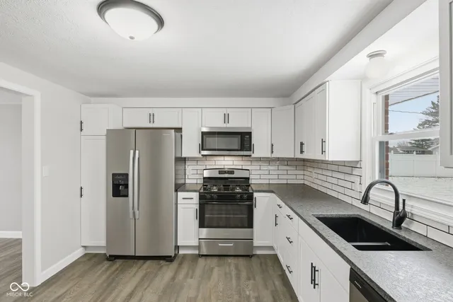 $259,000 | 824 Imy Lane, Anderson, IN 46013