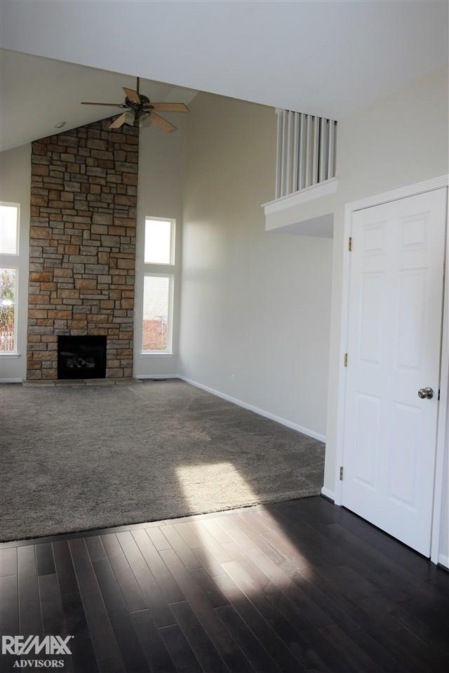 51976 Rivard Road New Baltimore, MI 48047 - Photo 11 of 30 50029784-10.JPG