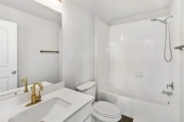 $325,000 | 226 Coralbean Drive, Kyle, TX 78640