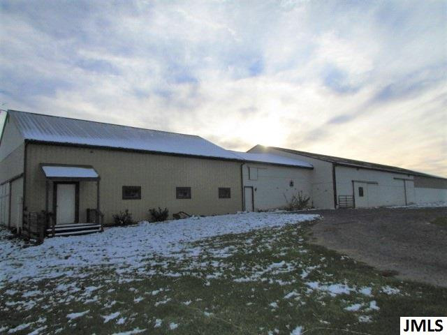 8325 Territorial Road Munith, MI 49259 - Photo 2 of 32 Photo 2
