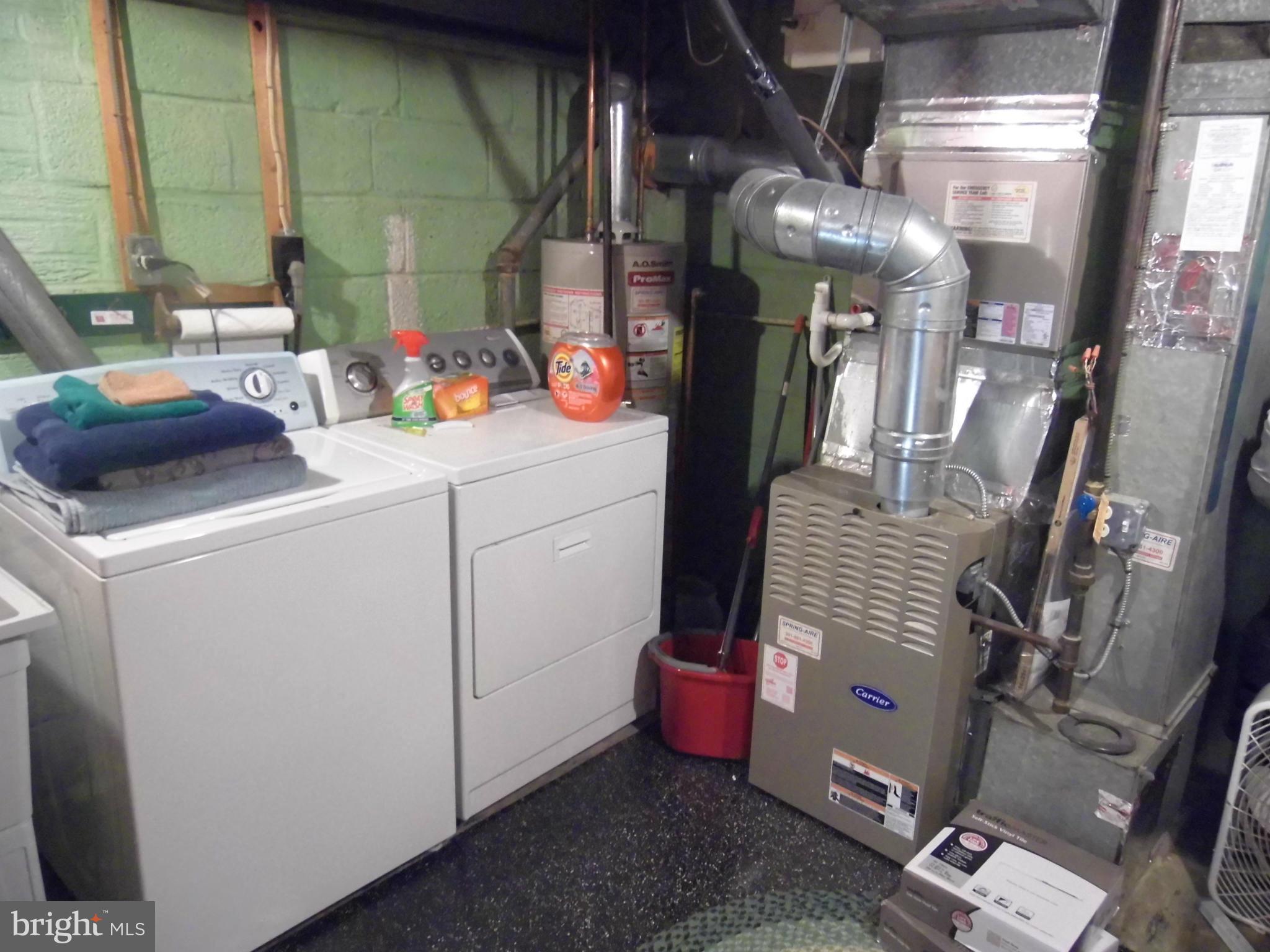 11980 Andrew Street Silver Spring, MD 20902 - Photo 19 of 24 Utility room