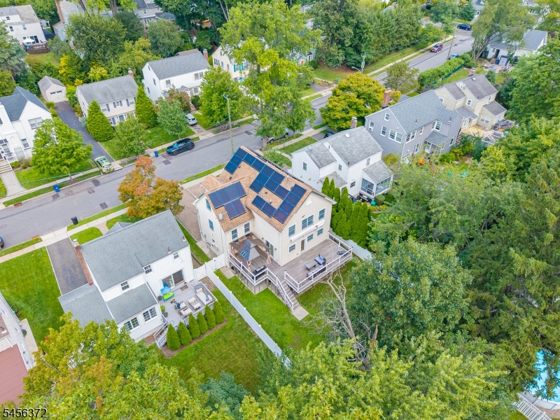 207 Stonehouse Road Bloomfield, NJ 07028 - Photo 43 of 49 Gallery Image 43
