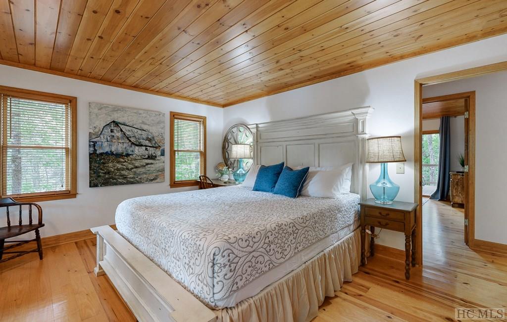 100 Wyanoak Road Highlands, NC 28741 - Photo 26 of 29 Gallery Image 26