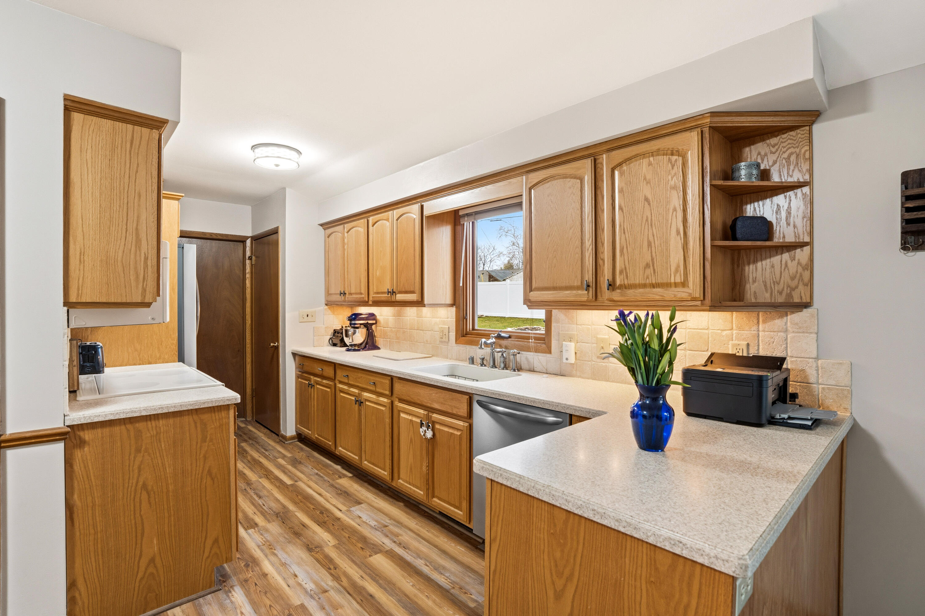 955 West Whitefish Road Port Washington, WI 53074 - Photo 11 of 30 Plenty of Counter Space