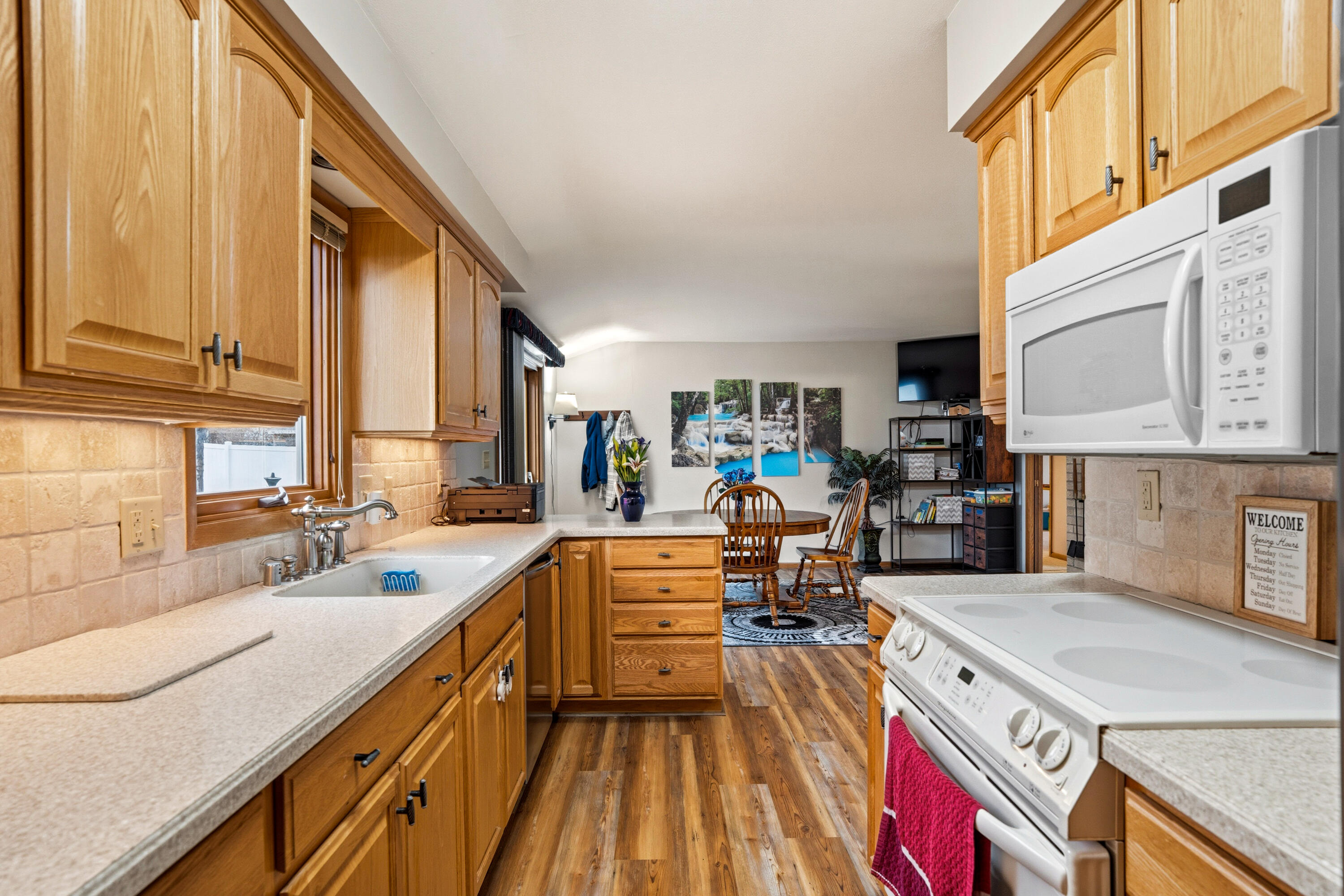 955 West Whitefish Road Port Washington, WI 53074 - Photo 10 of 30 Updated!