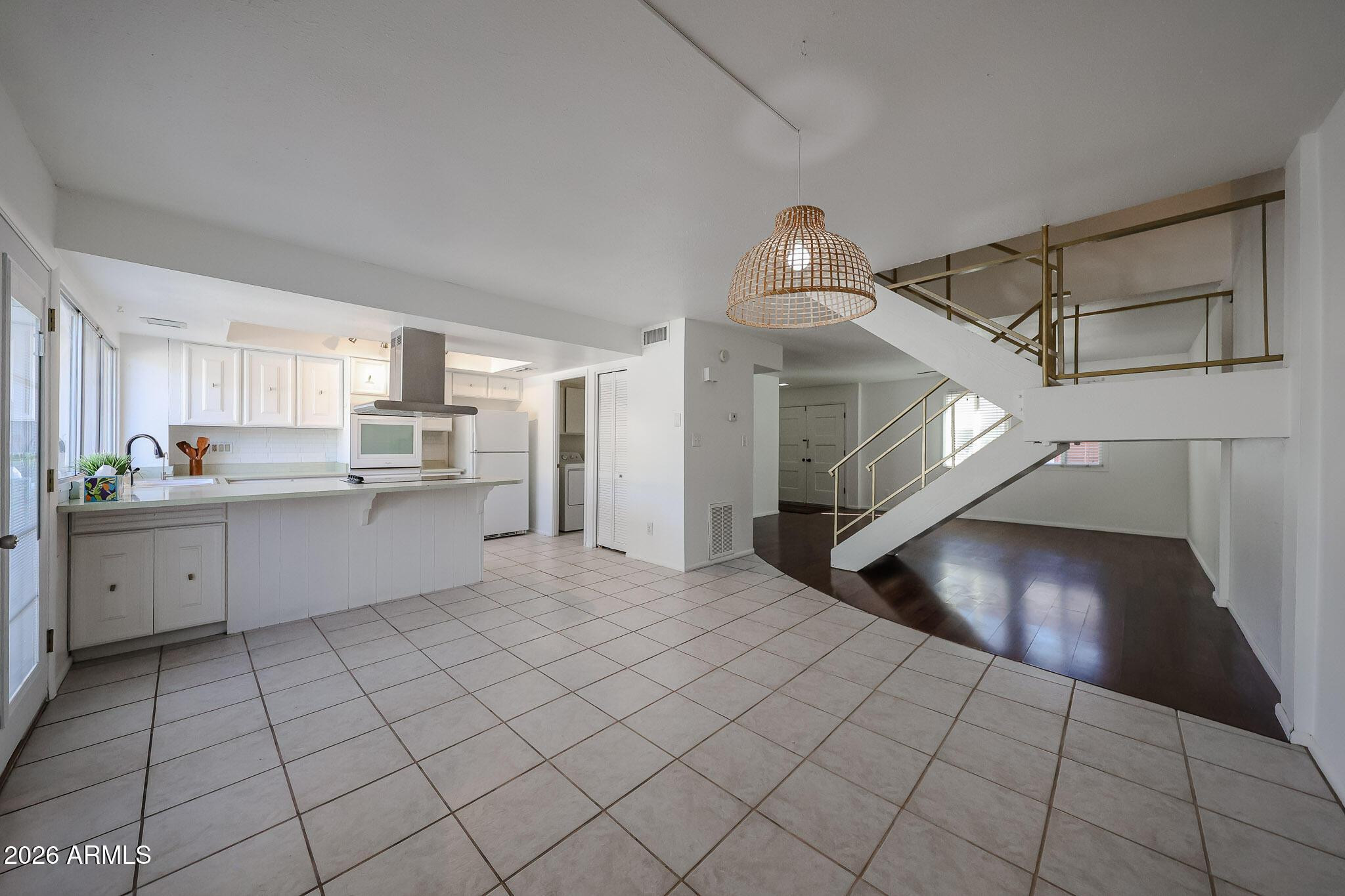 4028 North Granite Reef Road Scottsdale, AZ 85251 - Photo 11 of 33