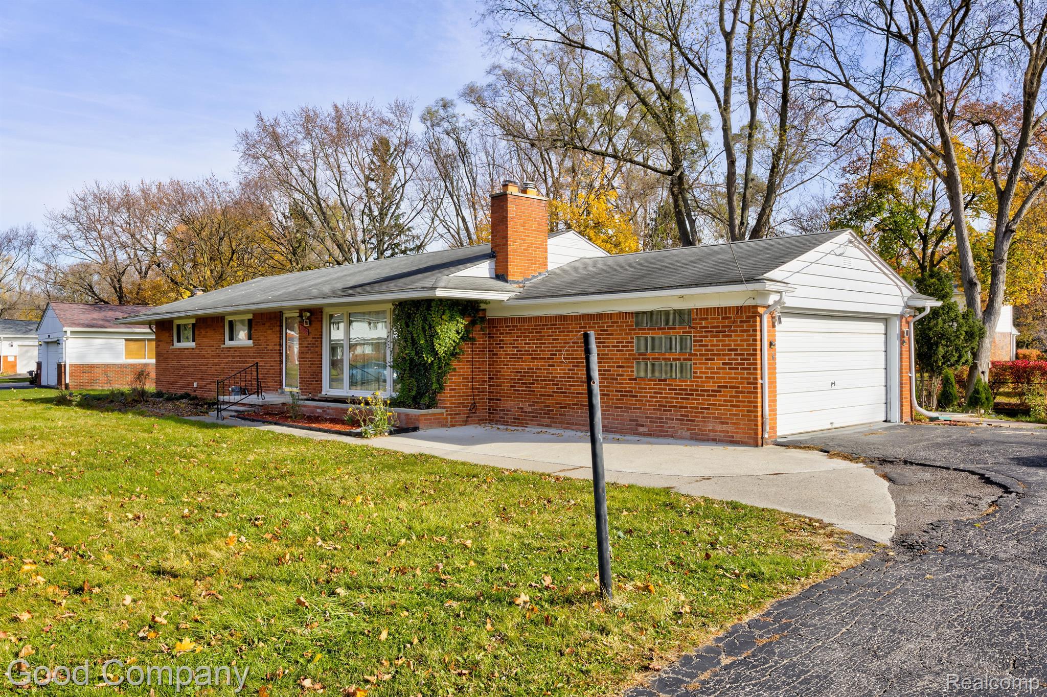 28356 Ridgebrook Road Farmington, MI 48334 - Photo 33 of 44 Gallery Image 33
