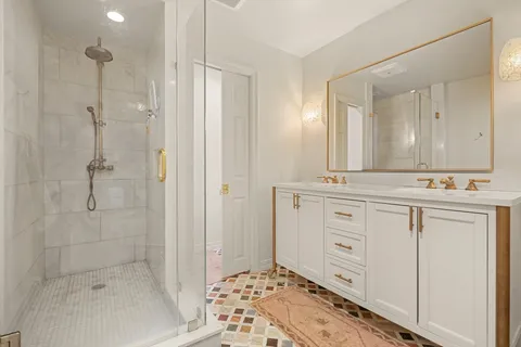 $1,695,000 | 116 Commonwealth Avenue, Unit 1, Boston, MA 02116