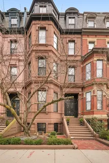 $1,695,000 | 116 Commonwealth Avenue, Unit 1, Boston, MA 02116
