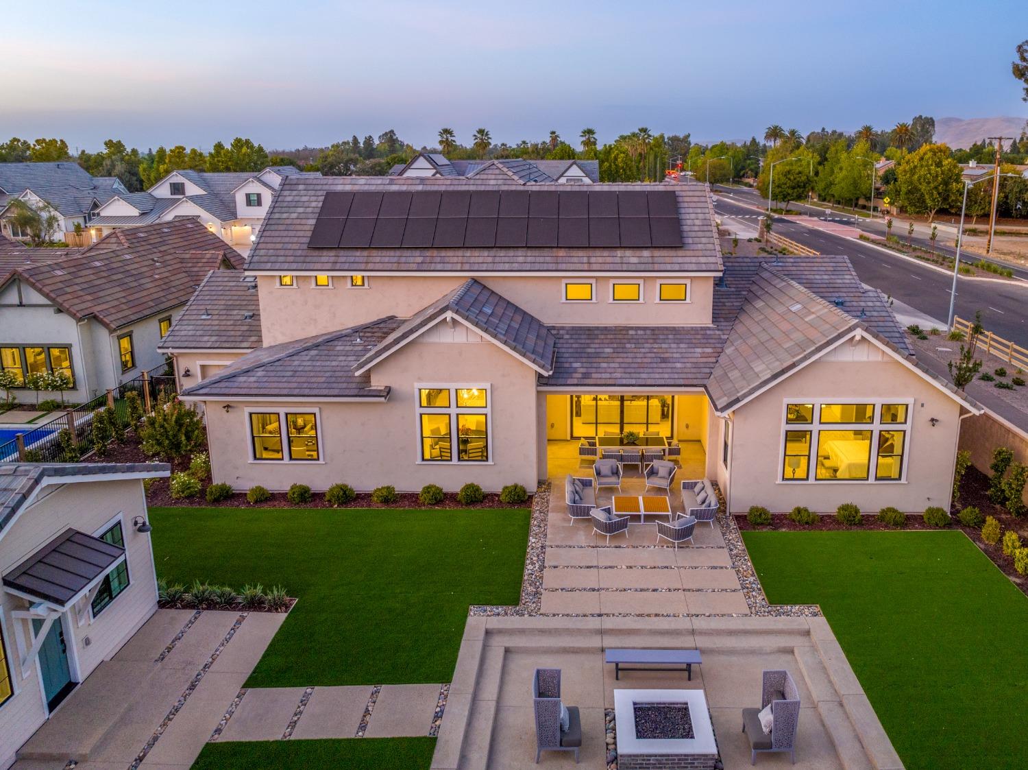 1764 Lester Avenue Clovis, CA 93619 - Photo 4 of 51 a view of a house with a garden