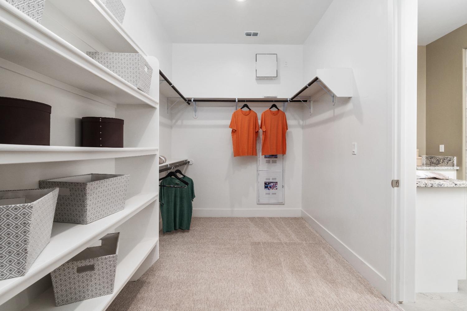 1764 Lester Avenue Clovis, CA 93619 - Photo 42 of 51 a view of walk in closet