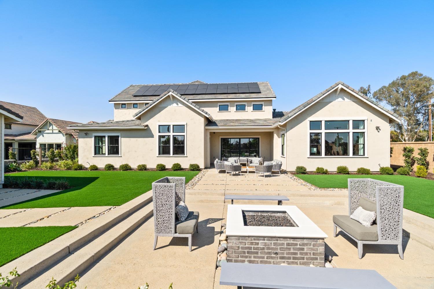 1764 Lester Avenue Clovis, CA 93619 - Photo 49 of 51 a view of a house with backyard and porch