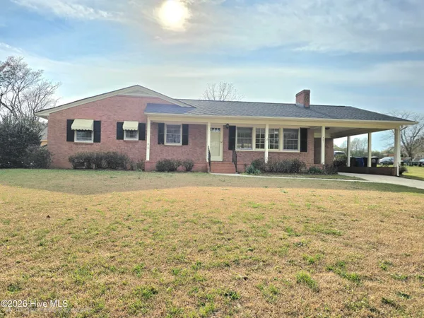 $254,900 | 401 North Lincoln Street, Benson, NC 27504