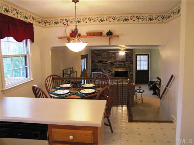 1509 Falls Church Road Raleigh, NC 27609 - Photo 7 of 18