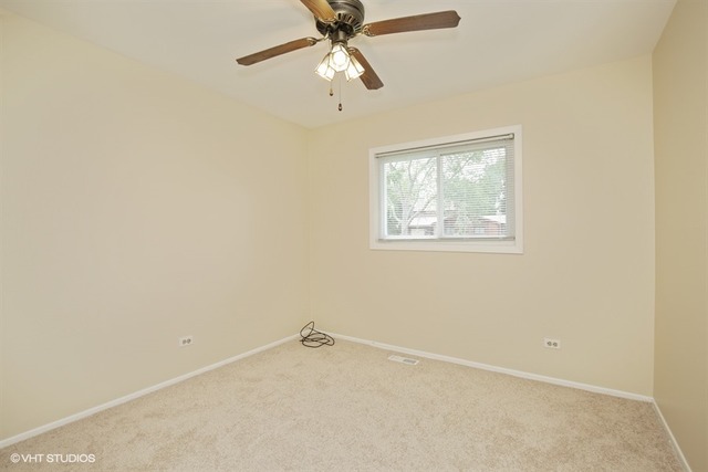 635 Morton Street Hoffman Estates, IL 60169 - Photo 6 of 10