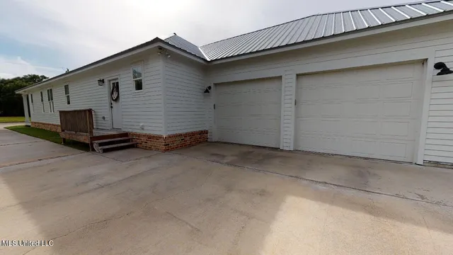 $2,795 | 612 Allendale Avenue, Gulfport, MS 39501