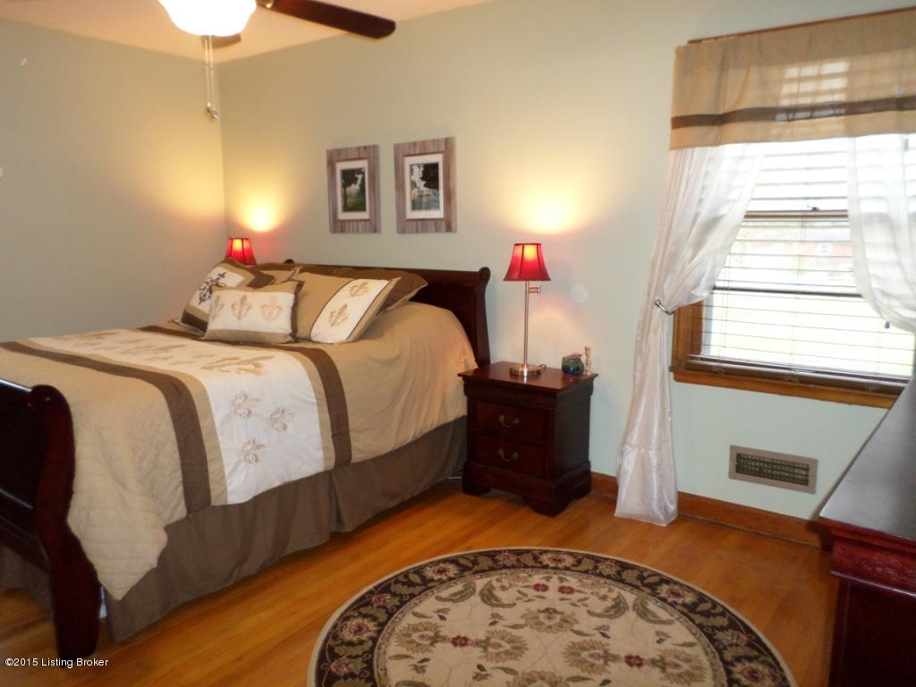 9719 3rd Street Road Louisville, KY 40272 - Photo 11 of 25 thumb_SAM_2610_1024