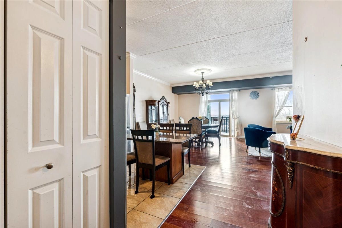 9355 Irving Park Road, Unit 404 Schiller Park, IL 60176 - Photo 11 of 29