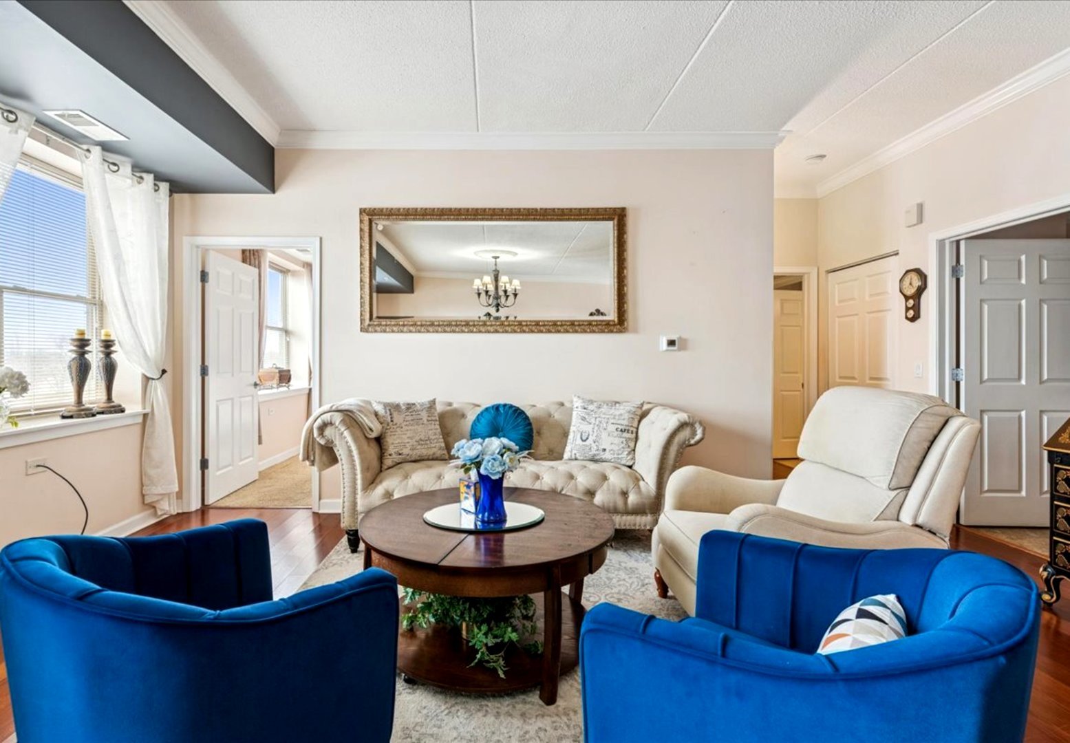 9355 Irving Park Road, Unit 404 Schiller Park, IL 60176 - Photo 4 of 29