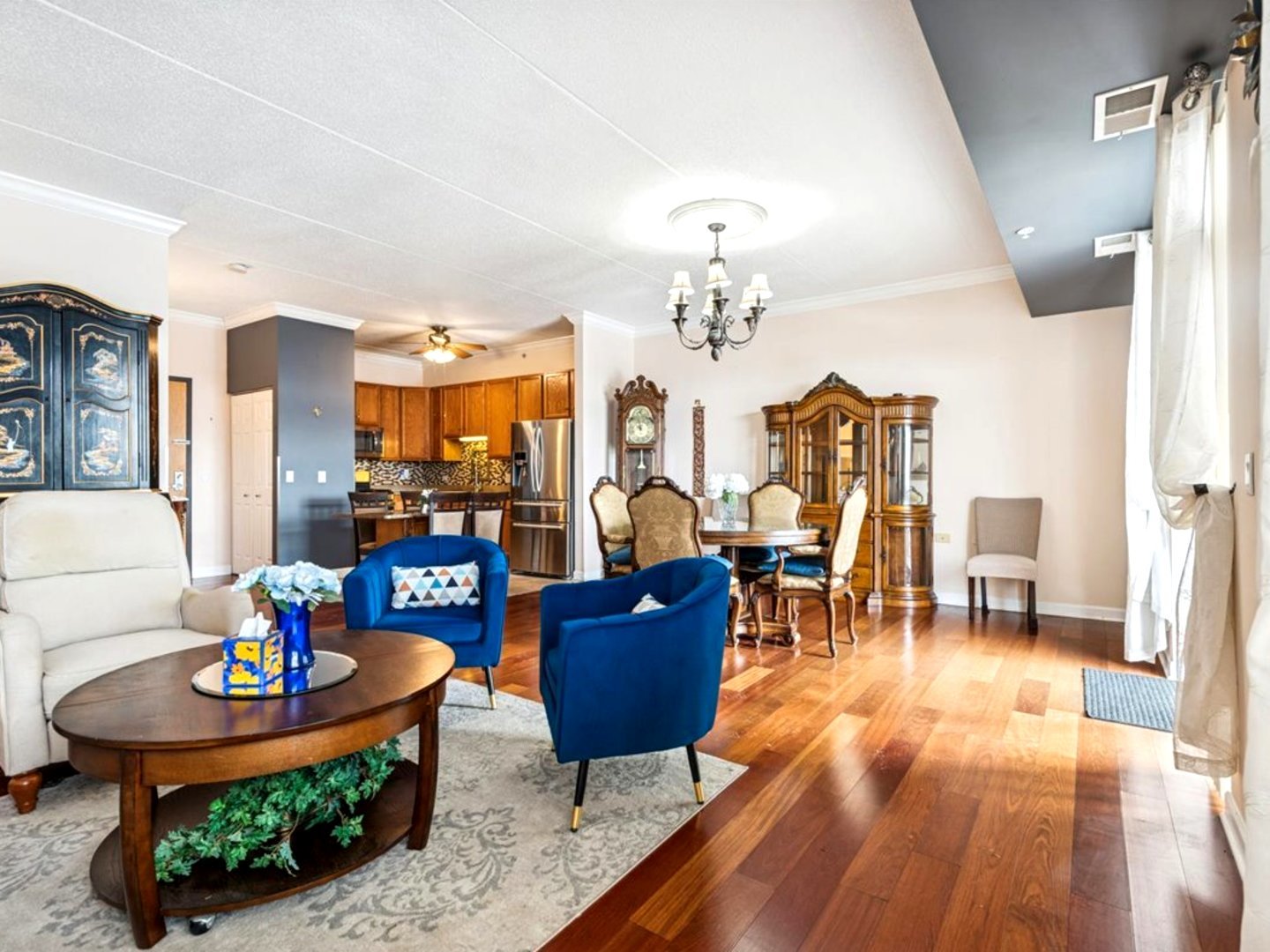 9355 Irving Park Road, Unit 404 Schiller Park, IL 60176 - Photo 5 of 29