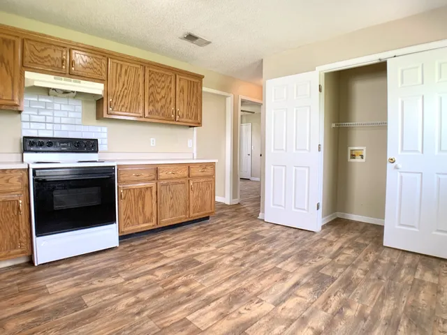 $1,195 | 1112 Keith Avenue, Oak Grove, KY 42262