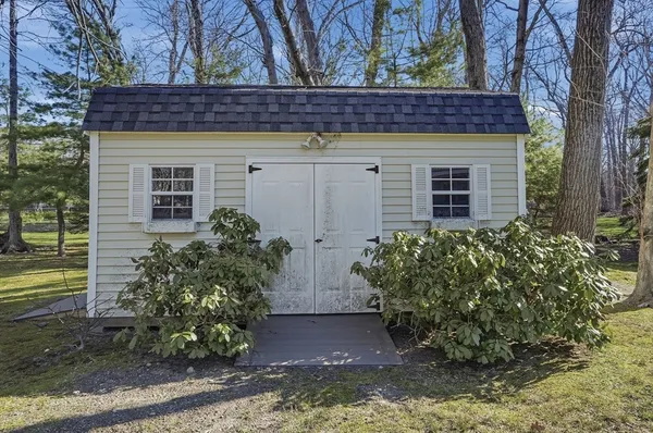$799,900 | 54 Sagamore Road, Seekonk, MA 02771