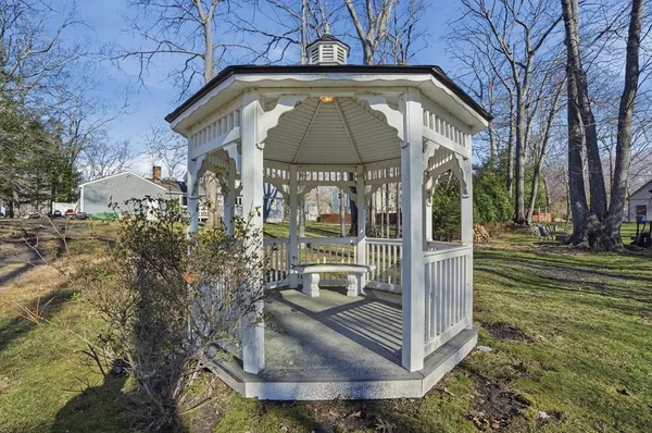 $799,900 | 54 Sagamore Road, Seekonk, MA 02771