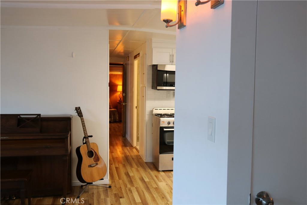 10711 Sherman Grove Avenue, Unit 36 Sunland, CA 91040 - Photo 15 of 20