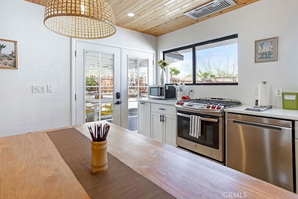 61680 Valley View Drive Joshua Tree, CA 92252 - Photo 14 of 39