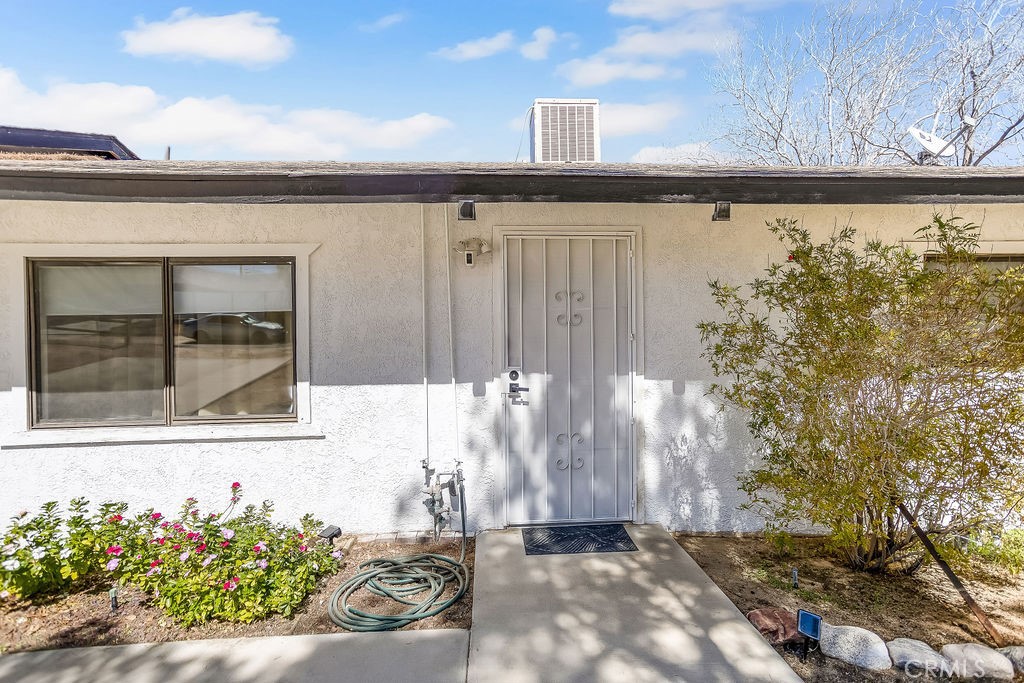 61680 Valley View Drive Joshua Tree, CA 92252 - Photo 4 of 39