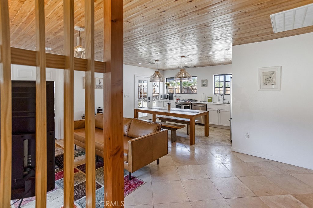 61680 Valley View Drive Joshua Tree, CA 92252 - Photo 6 of 39