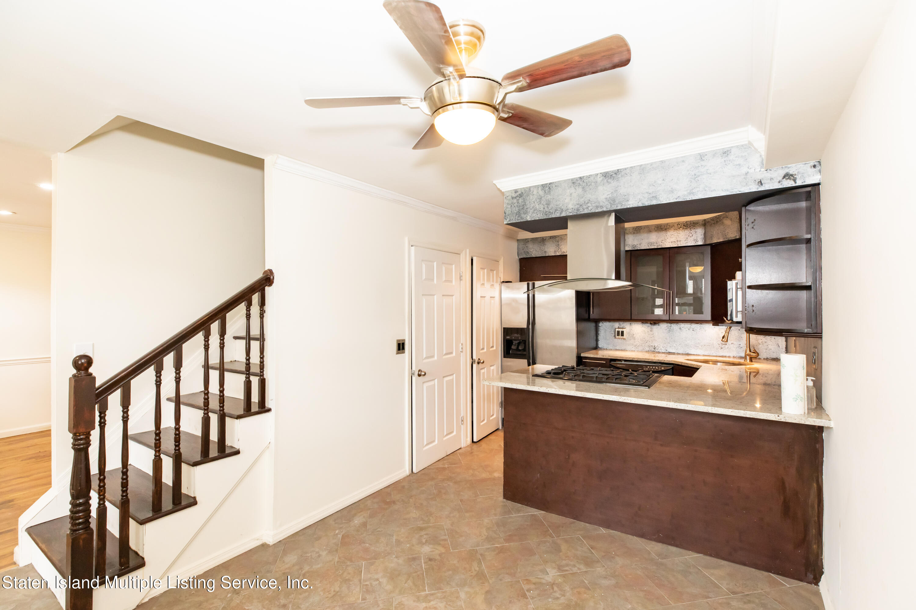 467 Willow Road East, Unit 2 Staten Island, NY 10314 - Photo 3 of 23 p53a3085jpg