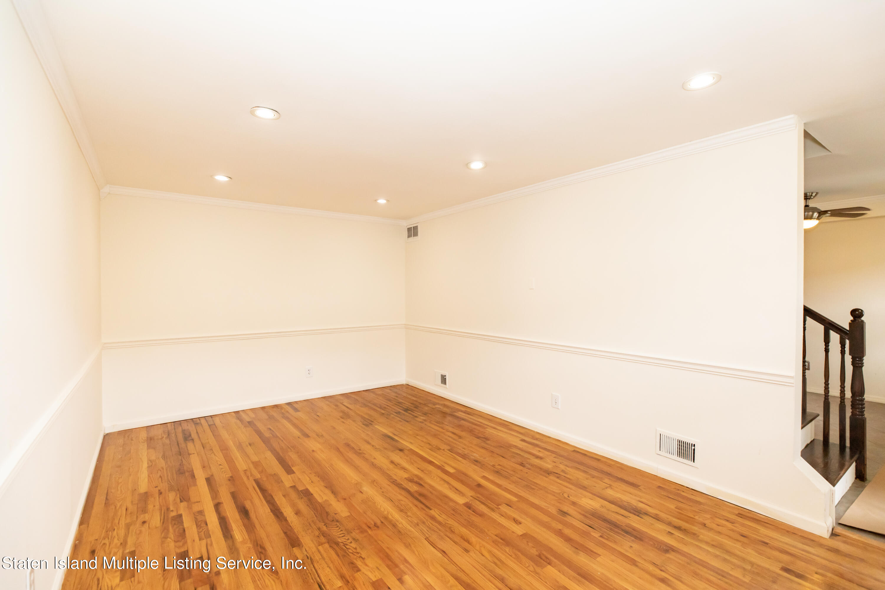 467 Willow Road East, Unit 2 Staten Island, NY 10314 - Photo 8 of 23 p53a3093jpg