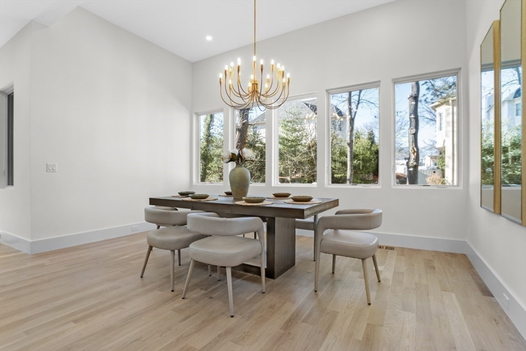 7 Jane Road Newton, MA 02459 - Photo 10 of 42 Gallery Image 10