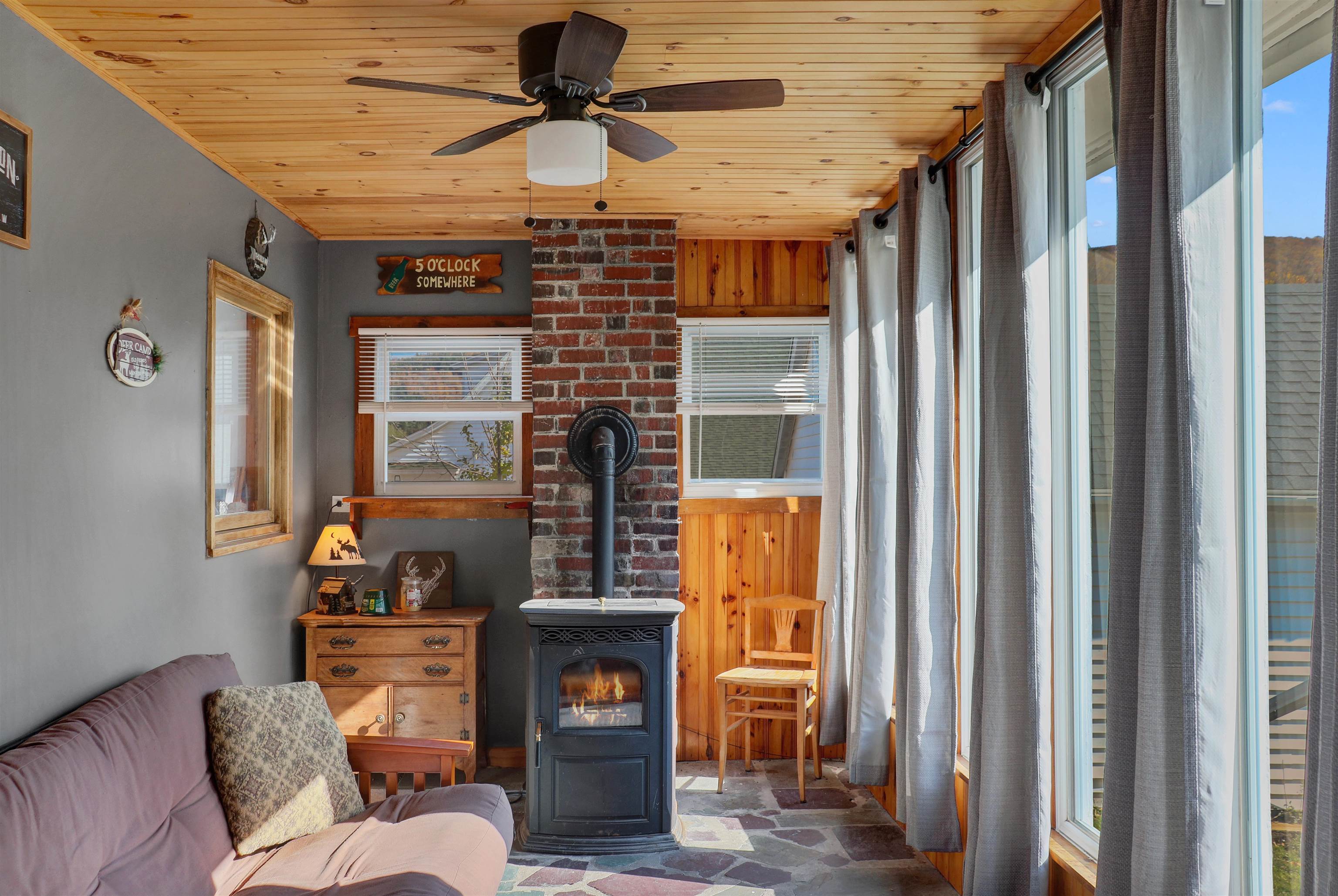 17 2nd Street Gorham, NH 03581 - Photo 12 of 60