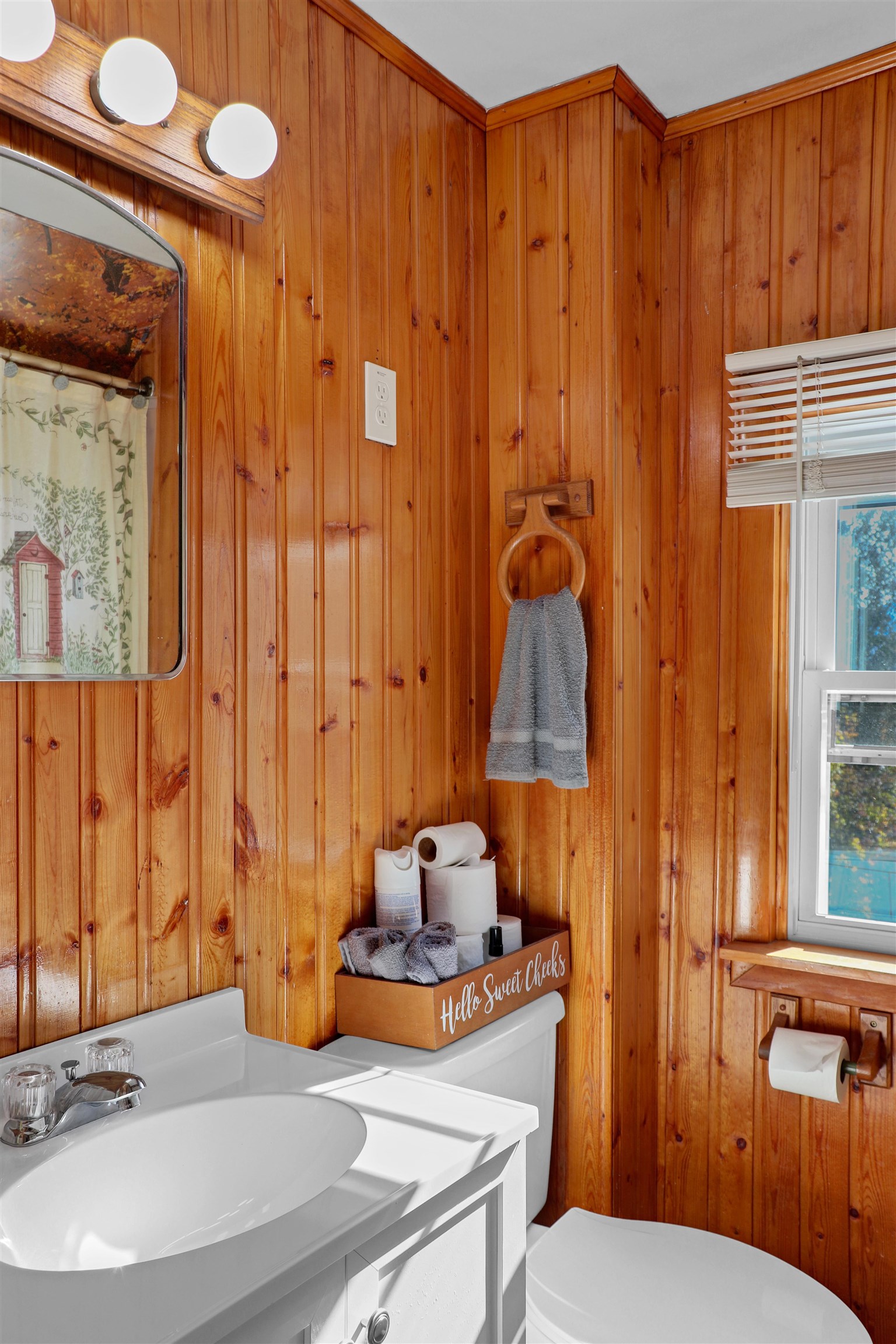 17 2nd Street Gorham, NH 03581 - Photo 29 of 60