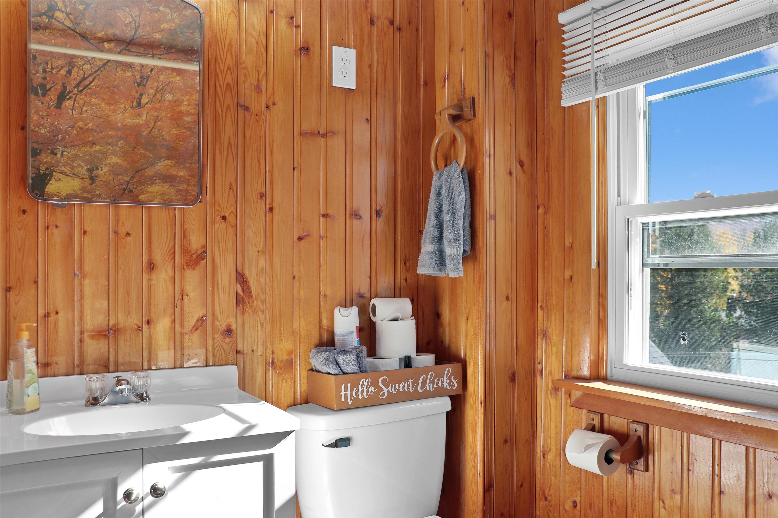 17 2nd Street Gorham, NH 03581 - Photo 30 of 60