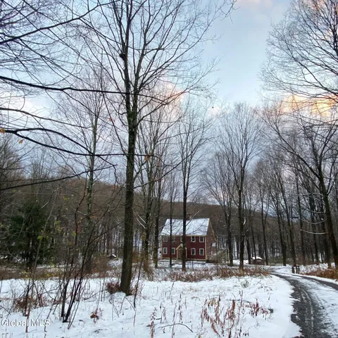 $400,000 | 427 Gilchrist Hill Road, Hartford, NY 12838