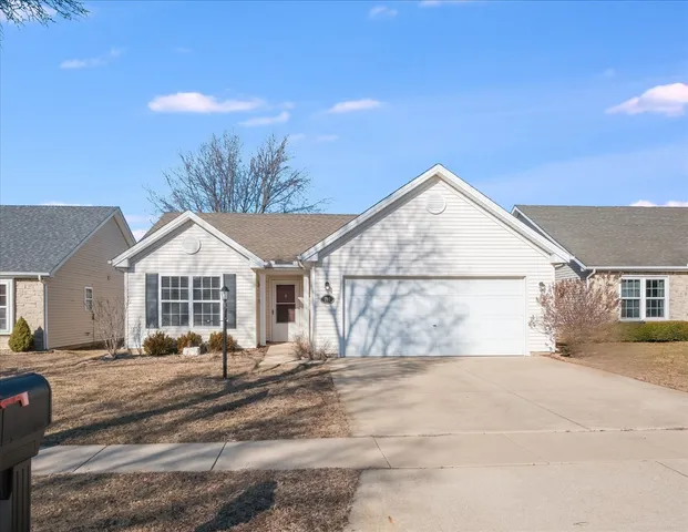$230,000 | 702 Bardeen Lane, Champaign, IL 61822