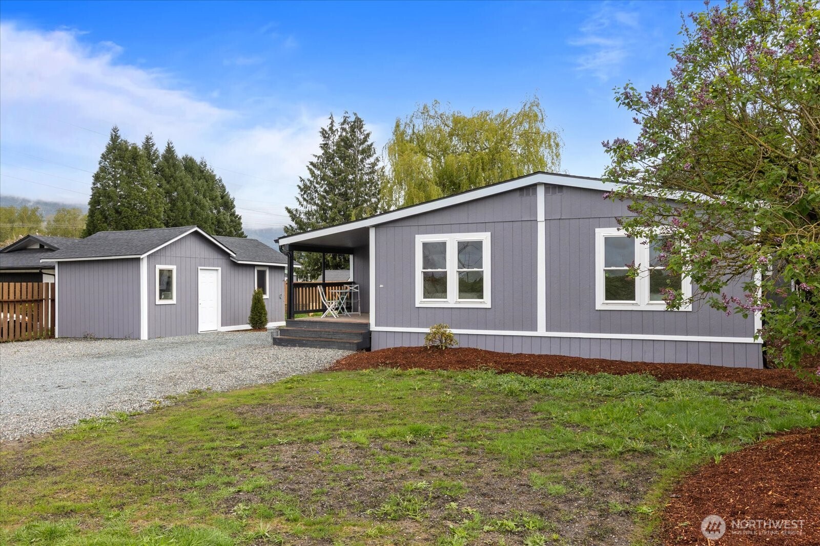 9053 Fruitdale Road Sedro-Woolley, WA 98284 - Photo 3 of 40 Gallery Image 3
