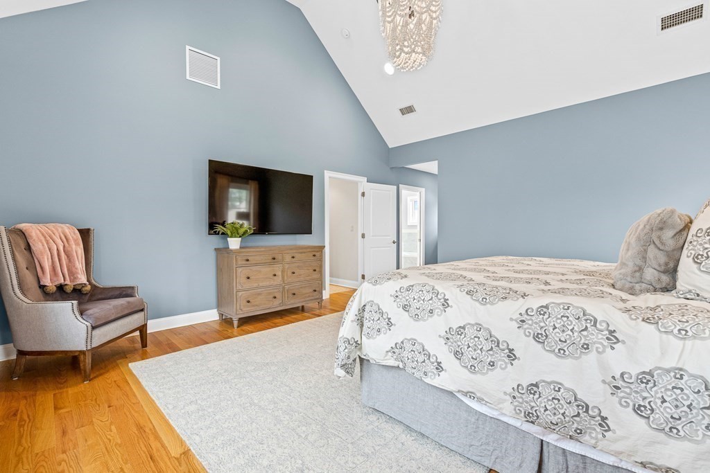239 Ridge Street Winchester, MA 01890 - Photo 27 of 42 Gallery Image 27