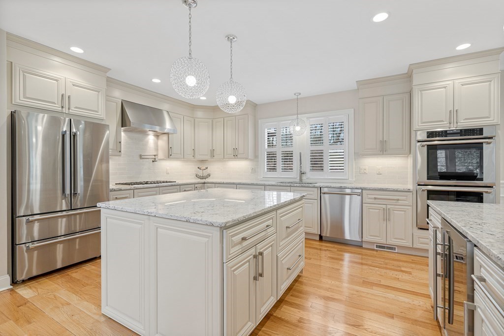 239 Ridge Street Winchester, MA 01890 - Photo 7 of 42 Gallery Image 7