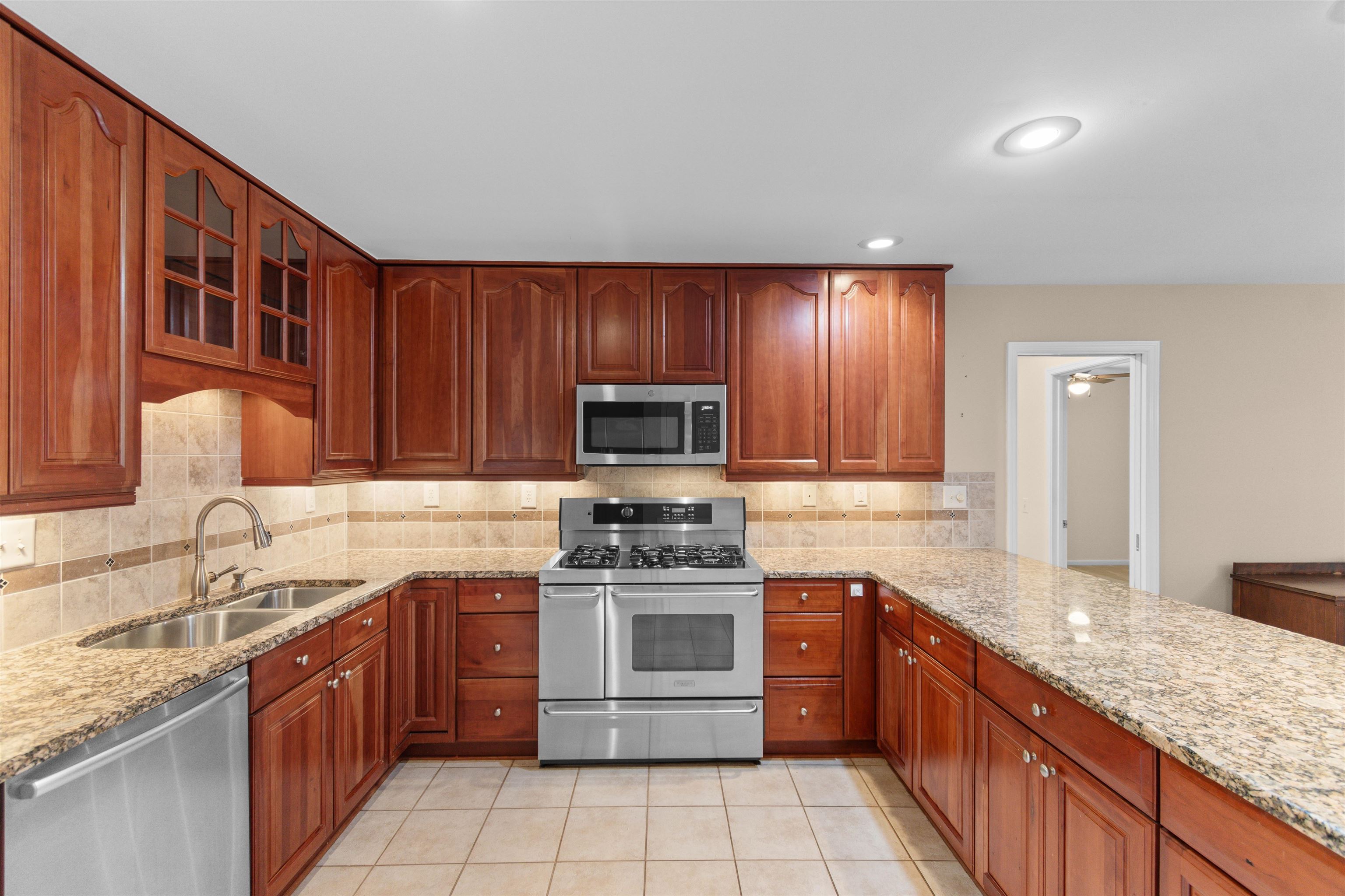 75 Duckpond Place Georgetown, SC 29440 - Photo 11 of 60