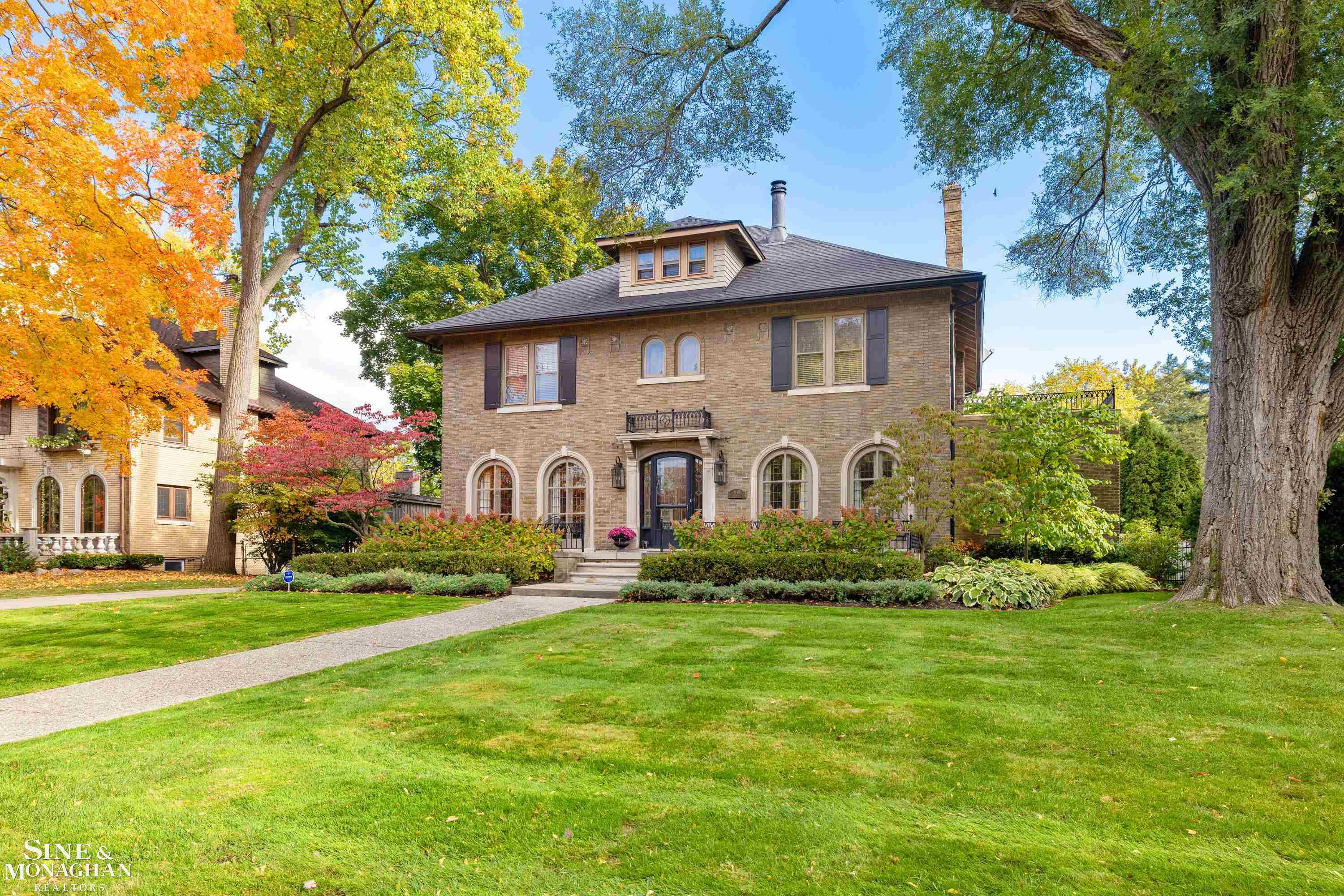 1148 Devonshire Road Grosse Pointe Park, MI 48230 - Photo 4 of 89